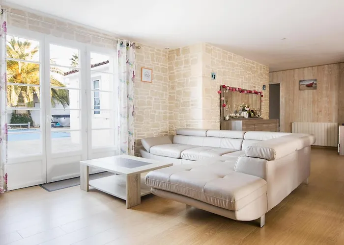 度假居 Acacias Belle Maison Avec Piscine Chauffee, Et Sauna *