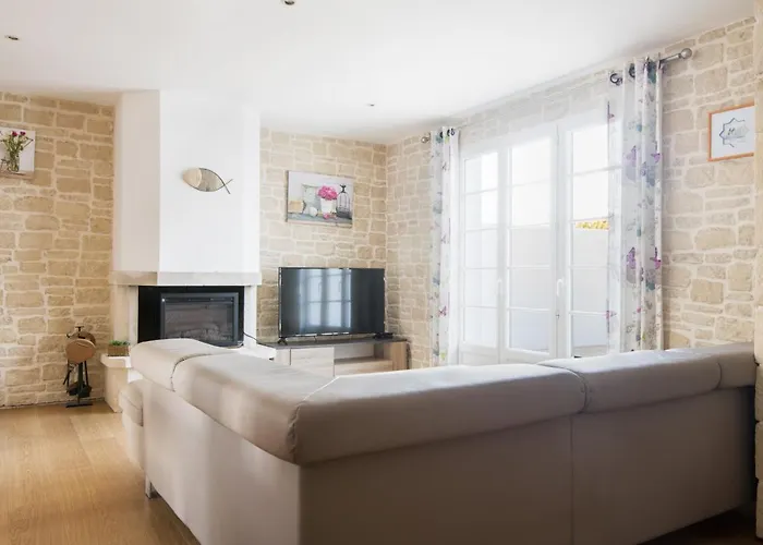 度假居 Acacias Belle Maison Avec Piscine Chauffee, Et Sauna *