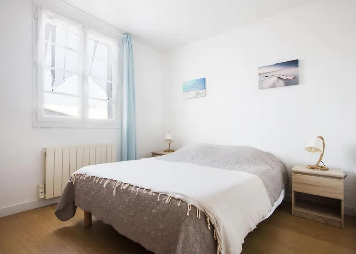 Acacias Belle Maison Avec Piscine Chauffee, Et Sauna 度假居 里维多瓦海滩