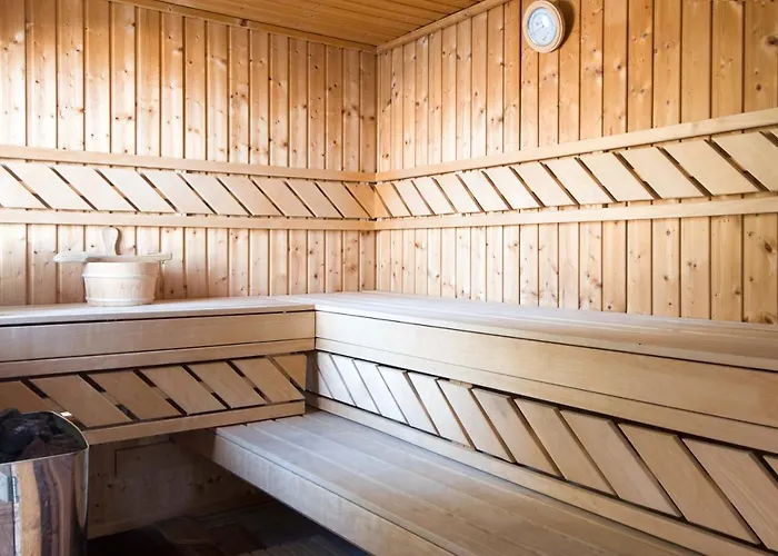 Acacias Belle Maison Avec Piscine Chauffee, Et Sauna 度假居