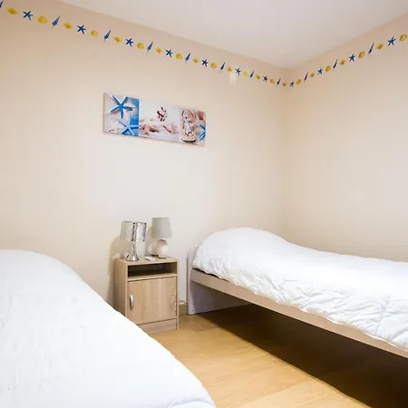 Acacias Belle Maison Avec Piscine Chauffee, Et Sauna